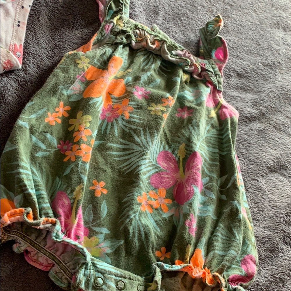 girl’s tank-onesie / bodysuit - Picture 3 of 6